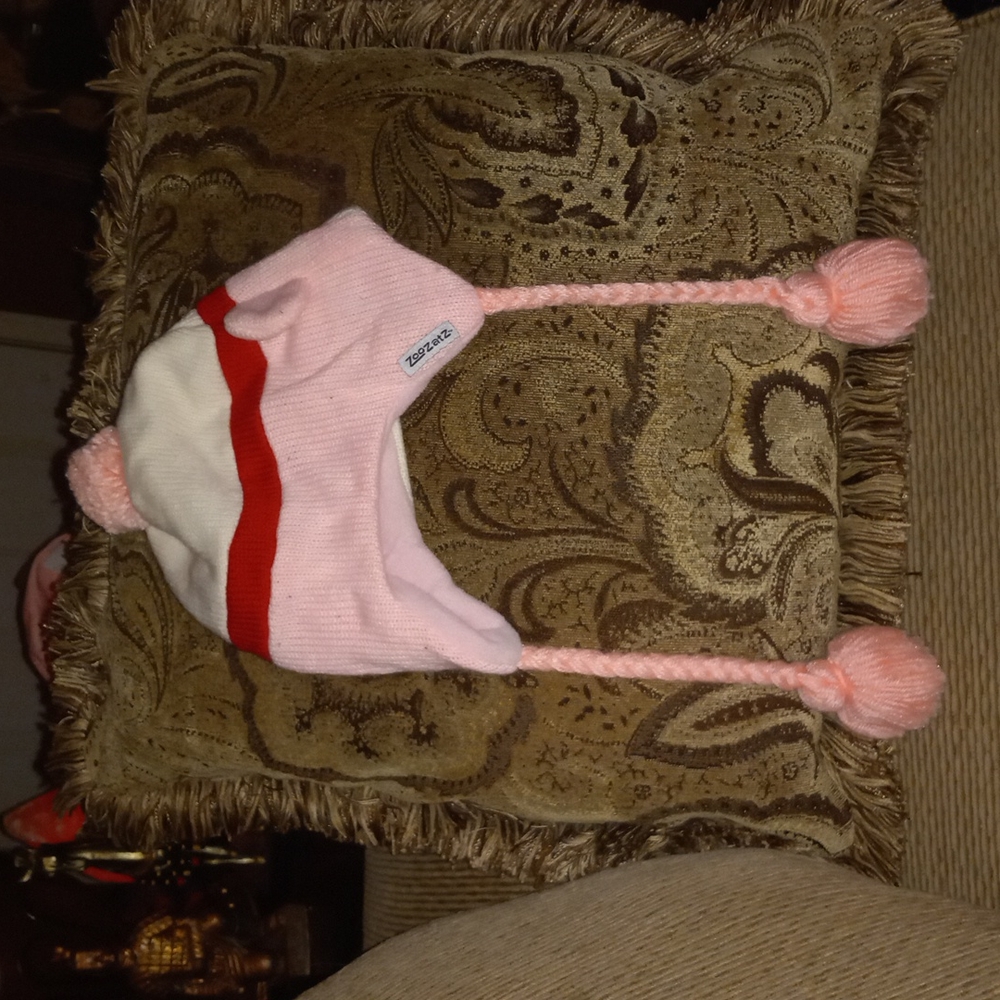 GIRLS WINTER HAT - Picture 2 of 3